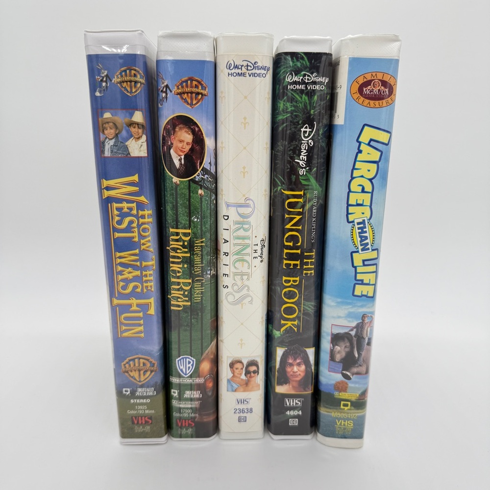 Disney and Warner Bros VHS Tape Movie Collection The Jungle Book Richie Rich
